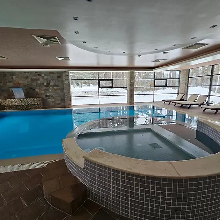 Forest Chamkoria Apartament *